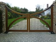 Balmoral wooden driveway gate