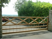 Windsor wooden driveway gate