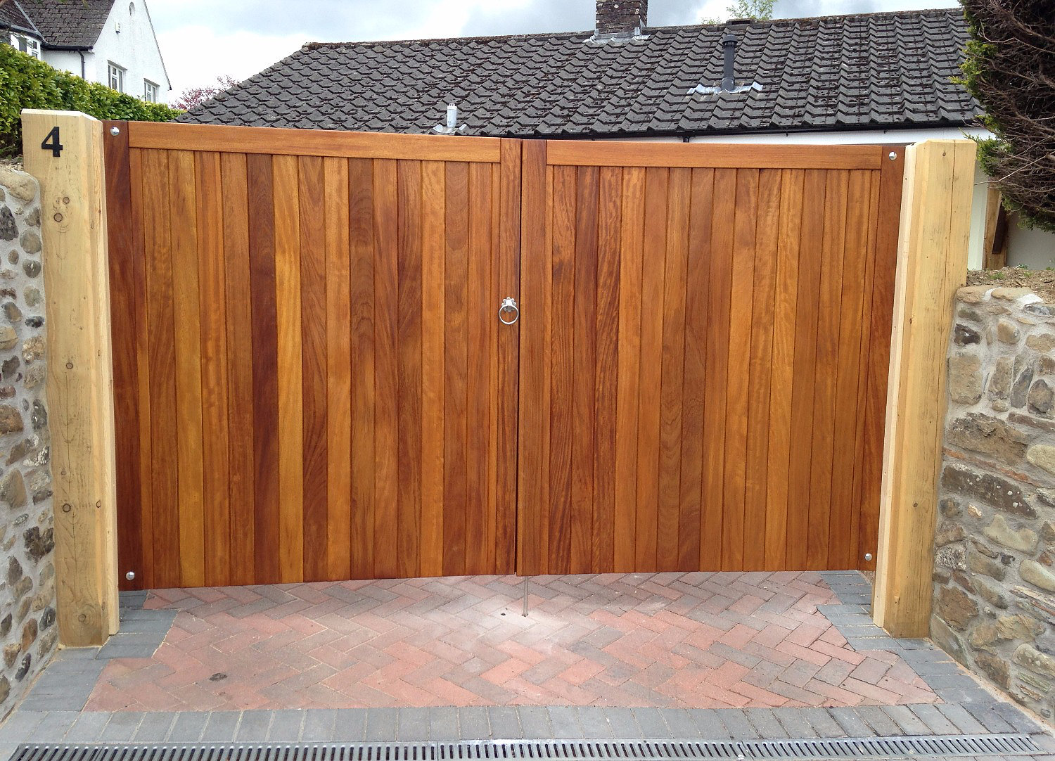 Somerset style wooden driveway gate