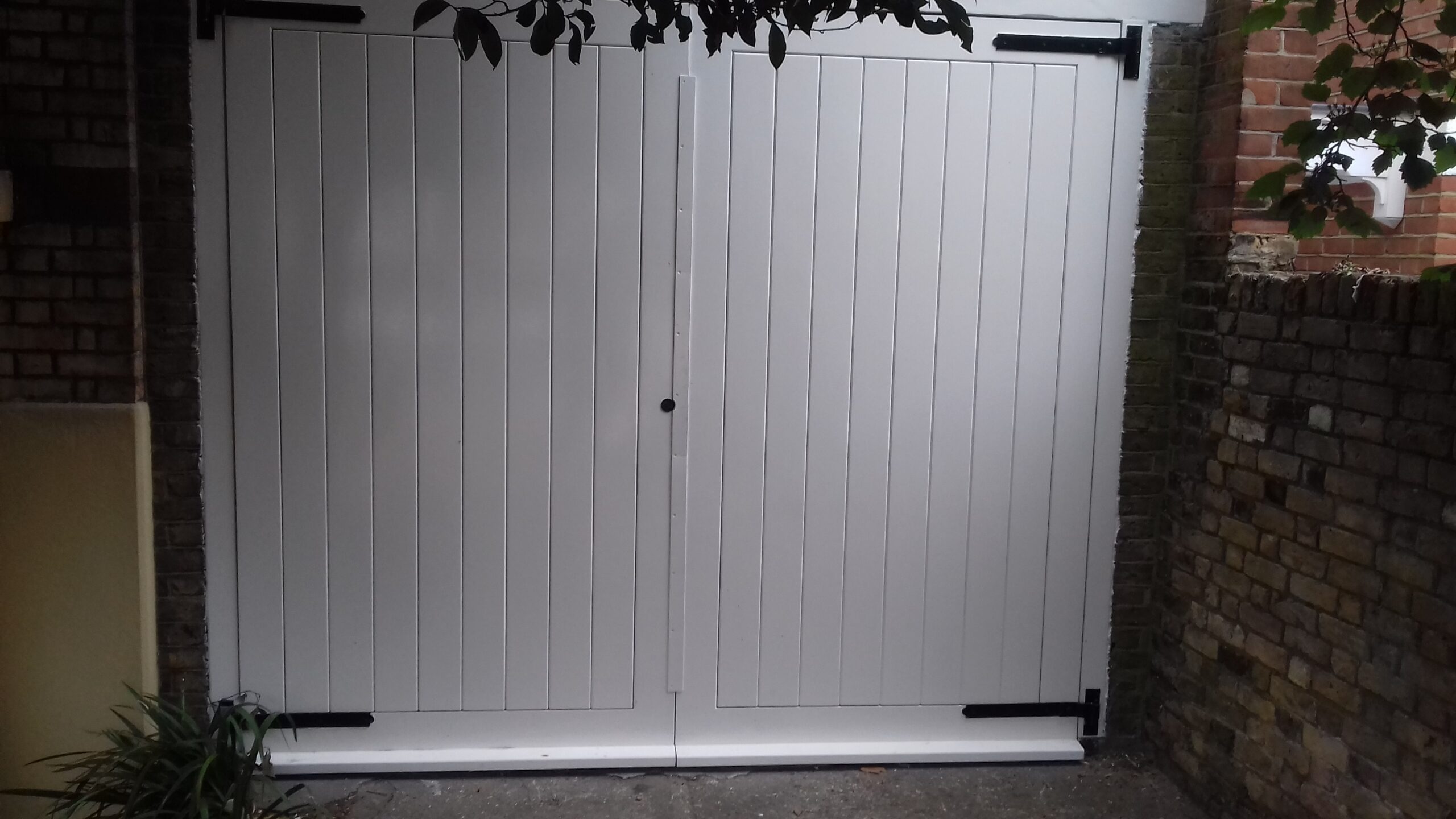 Swing Garage Doors BG Wooden Gates Wooden Gates for Driveways